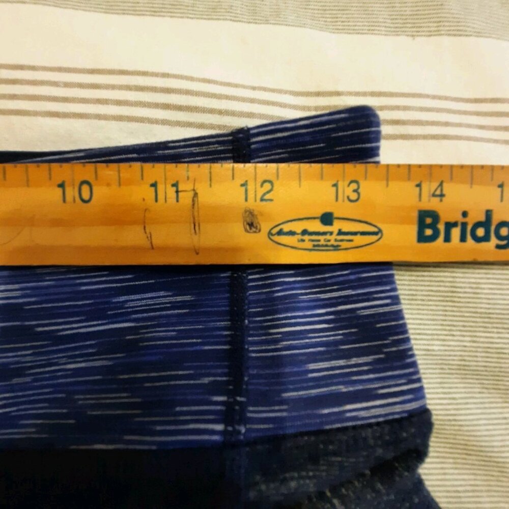 Athleta Purple Gray Patterned Cropped Leggings Wo… - image 4